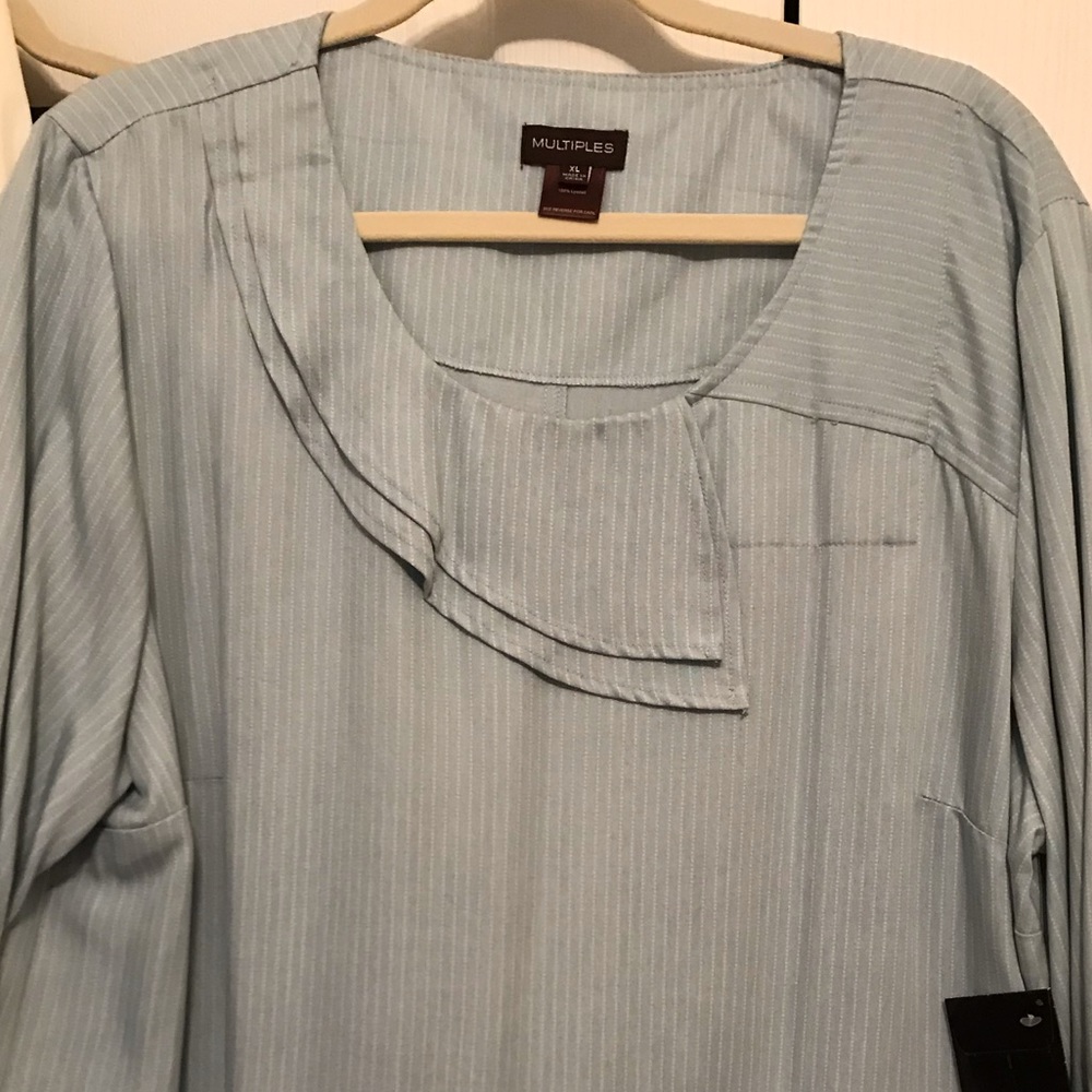 3/$20 Sale! NWT Boutique blouse